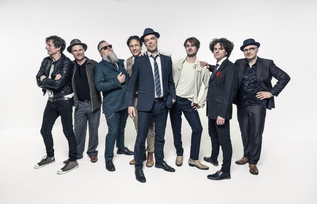 Thorbjørn Risager & The Black Tornado